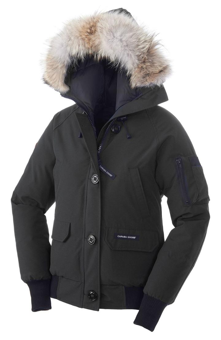 Women's Canada Goose 'chilliwack' Regular Fit Down Bomber Jacket With Genuine Coyote Fur (14-16) - Black