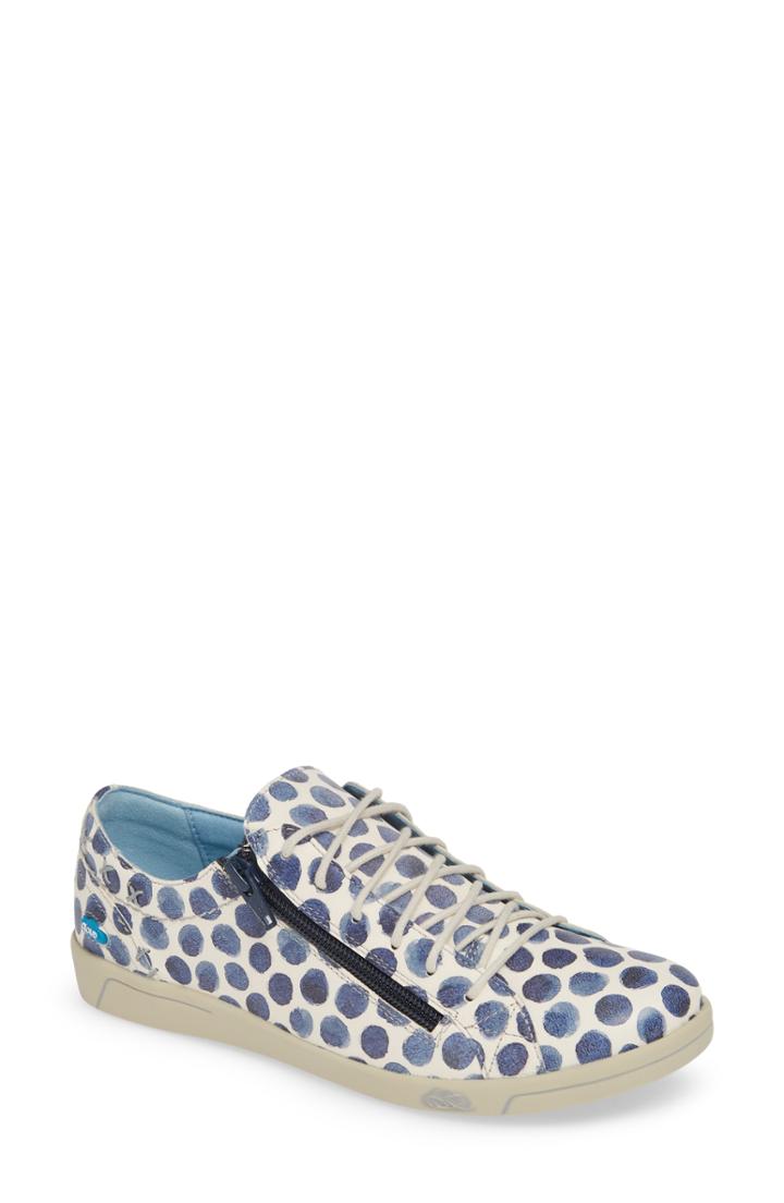 Women's Cloud Aika Print Sneaker .5-7us / 37eu - Blue