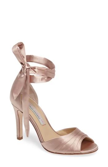 Women's Kristin Cavallari Lilac Sandal .5 M - Beige