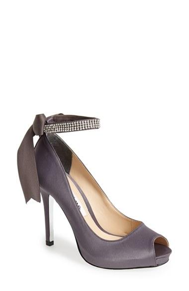 Women's Nina 'karen' Platform Pump M - Grey