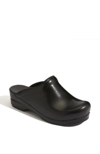 Women's Dansko 'sonja' Leather Clog .5-7us / 37eu - Black