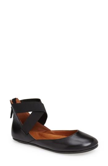 Women's Gentle Souls Bay Unique Flat .5 M - Black