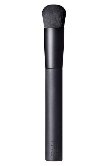 Nars #23 Wet/dry Blush Brush