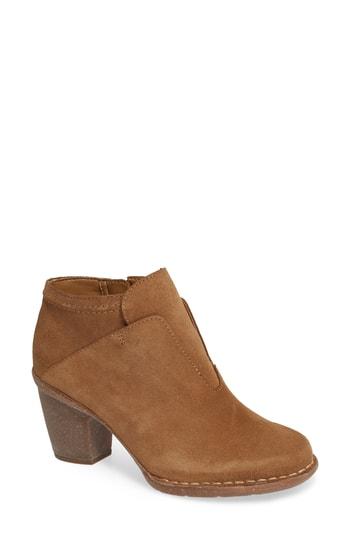 Women's Clarks Carleta York Bootie M - Beige
