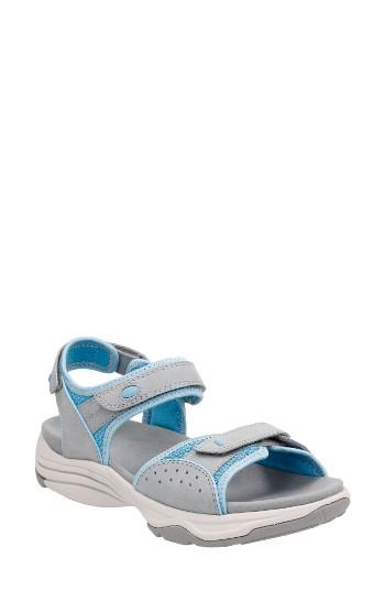 Women's Clarks Wave Grip Sandal M - Grey
