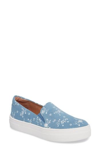 Women's Caslon Alden Slip-on Sneaker .5 M - Blue