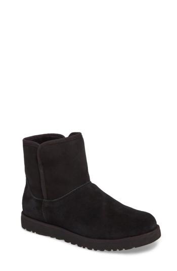 Women's Ugg 'cory' Short Boot .5 M - Black