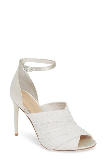 Women's Imagine By Vince Camuto Rander Sandal M - White