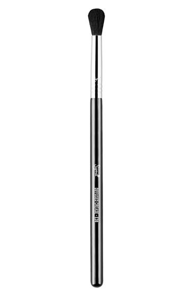 Sigma Beauty E38 Diffused Crease(tm) Brush