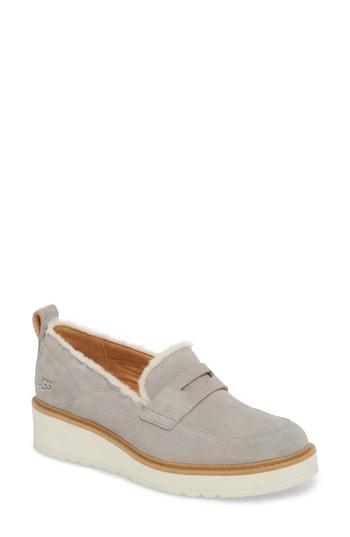 Women's Ugg Atwater Spill Seam Wedge Loafer .5 M - Grey
