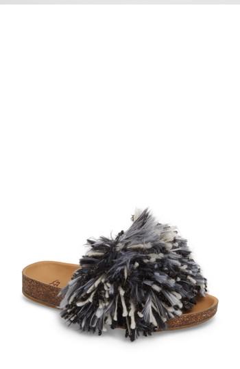 Women's Ugg Cindy Yarn Pom Sandal .5 M - Black