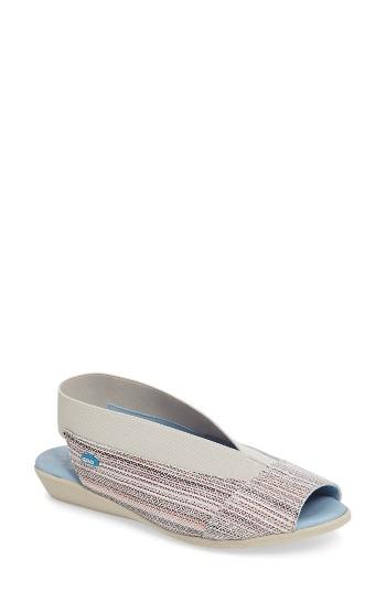 Women's Cloud 'caliber' Peep Toe Leather Flat .5-6us / 36eu - Metallic