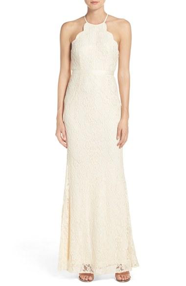 Women's Lulus Spaghetti Strap Scallop Lace Mermaid Gown