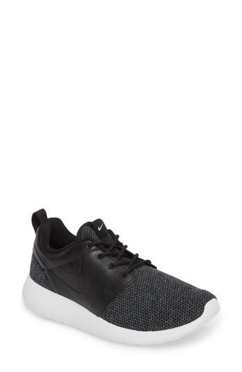 Women's Nike Roshe One Knit Sneaker M - Black