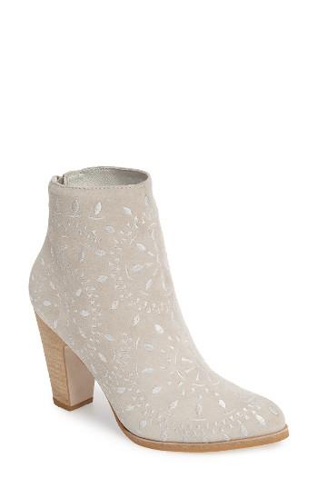 Women's Matisse Springfield Bootie .5 M - Ivory