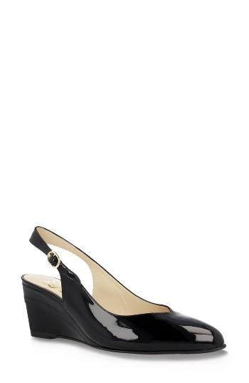 Women's Ukies Queen Wedge Pump .5 M - Black