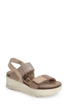 Women's Otbt Nova Platform Sandal M - Metallic