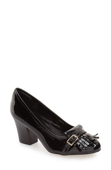 Women's Isola 'tara' Kiltie Pump M - Black