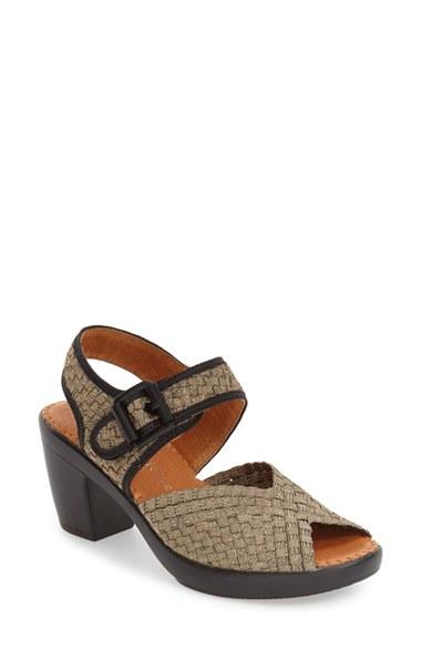 Women's Bernie Mev. 'drisco' Platform Sandal Us / 40eu - Metallic