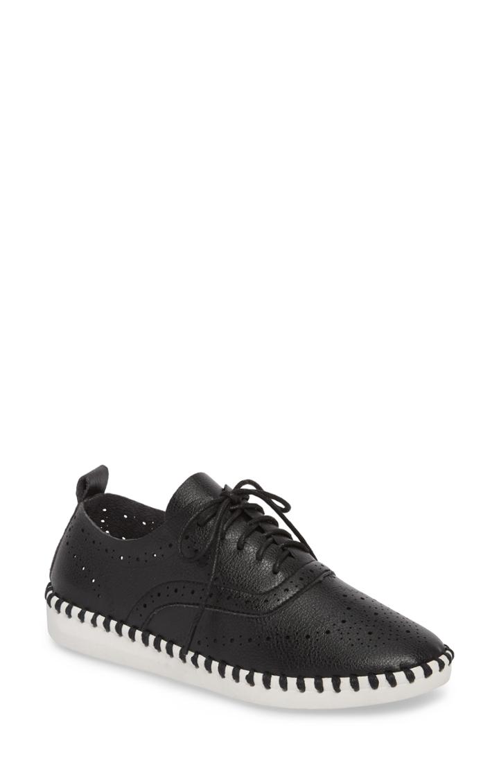 Women's Dav Salinas Waterproof Brogue Lace-up Sneaker