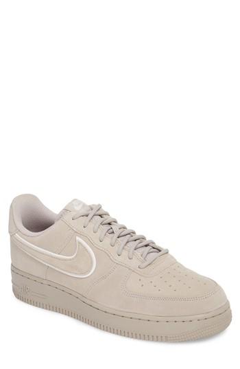 Men's Nike Air Force 1 '07 Low Lv8 Sneaker