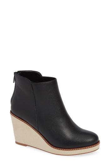 Women's Kensie Higgins Wedge Bootie M - Black