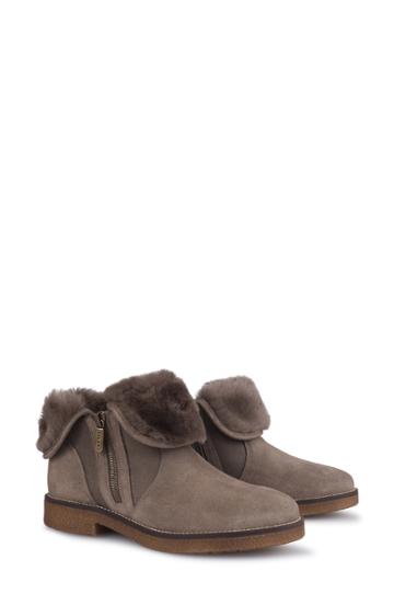 Women's Italeau Rosie Genuine Shearling Lined Bootie Us / 35eu - Beige
