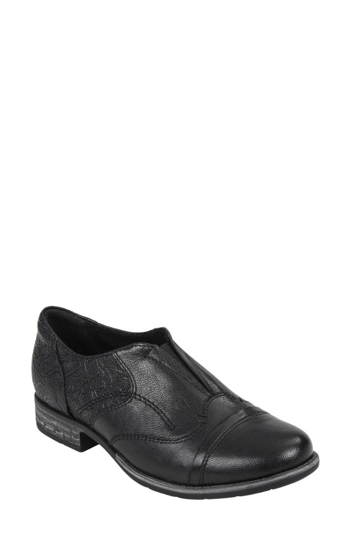 Women's Earth Blythe Loafer .5 W - Black