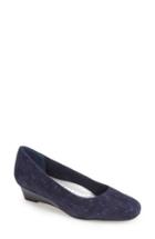 Women's Trotters 'lauren' Pump .5 W - Blue