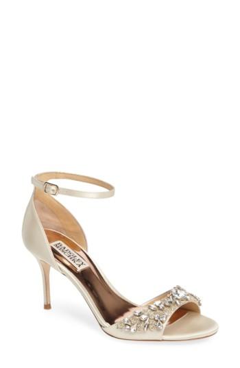 Women's Badgley Mischka Bankston Sandal .5 M - Ivory