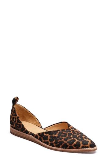 Women's Bill Blass Sybil Pointy Toe Flat .5 M - Brown