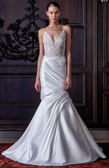 Women's Monique Lhuillier Hadley Chantilly Lace & Mikado Trumpet Gown