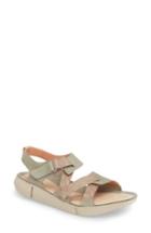 Women's Clarks Tri Clover Sandal .5 M - Green