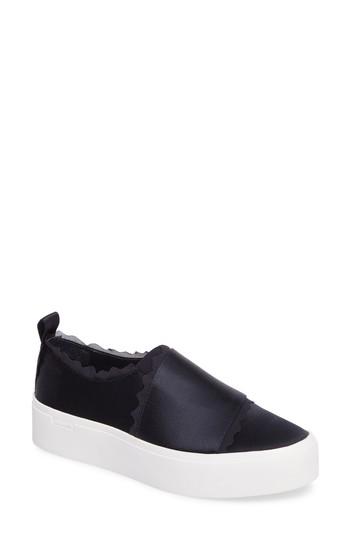 Women's Calvin Klein Jameelah Slip-on Sneaker .5 M - Blue