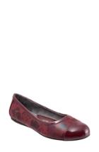 Women's Softwalk 'napa' Flat .5 N - Red