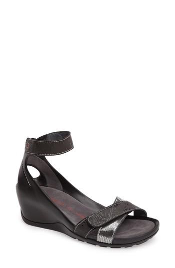Women's Wolky Do Wedge Sandal .5-8us / 39eu - Black