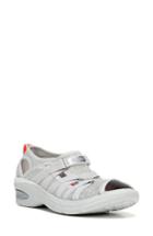 Women's Bzees 'reveal' Sandal M - White