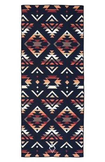 Nomadix Pnw Beach Towel, Size - Green