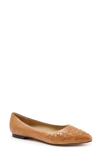 Women's Trotters Estee Pointed Toe Flat .5 N - Brown