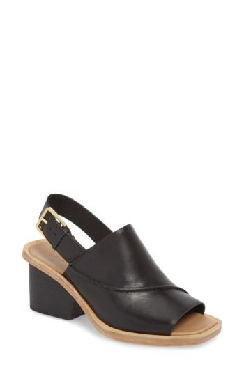 Women's Clarks Bermudan Block Heel Sandal M - Black