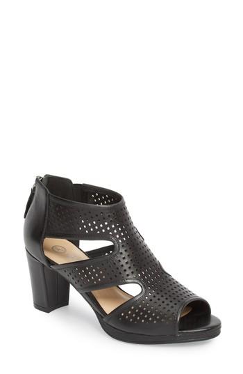 Women's Bella Vita Leslie Sandal N - Black