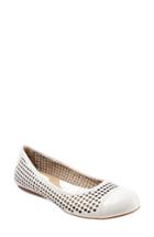 Women's Softwalk 'napa' Flat .5 W - White