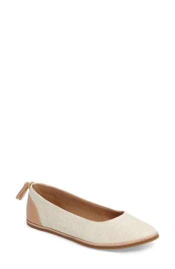 Women's Ugg Mesa Flat .5 M - White