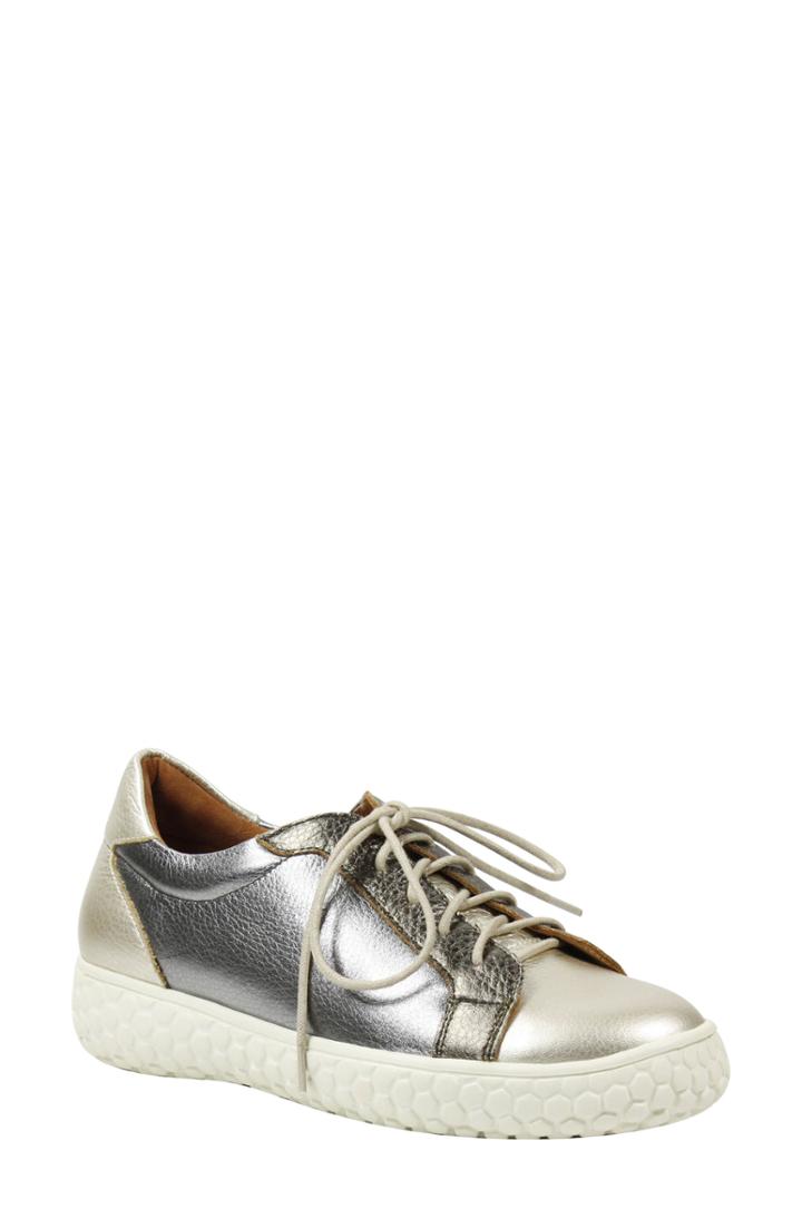 Women's L'amour Des Pieds Zoyya Sneaker .5 M - Metallic