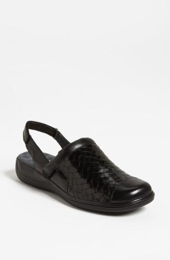Women's Softwalk 'salina' Clog