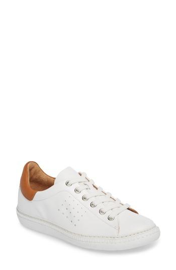 Women's Sofft Arianna Sneaker M - White