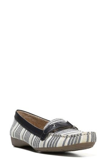 Women's Naturalizer 'gisella' Loafer N - Ivory