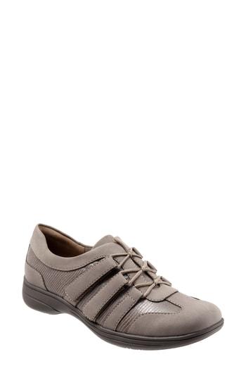 Women's Trotters Joy Slip-on Sneaker M - Brown