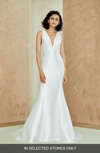 Women's Nouvelle Amsale Lydia Mikado Trumpet Gown, Size In Store Only - White