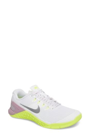 Women's Nike Metcon 4 Training Shoe .5 M - White
